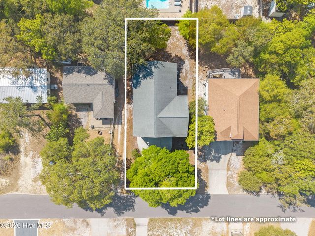 129 NE 8th Street, Oak Island, NC 28465