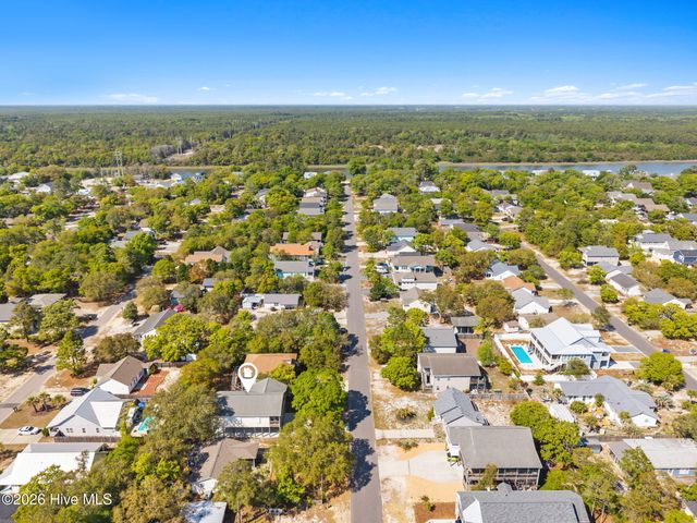 129 NE 8th Street, Oak Island, NC 28465