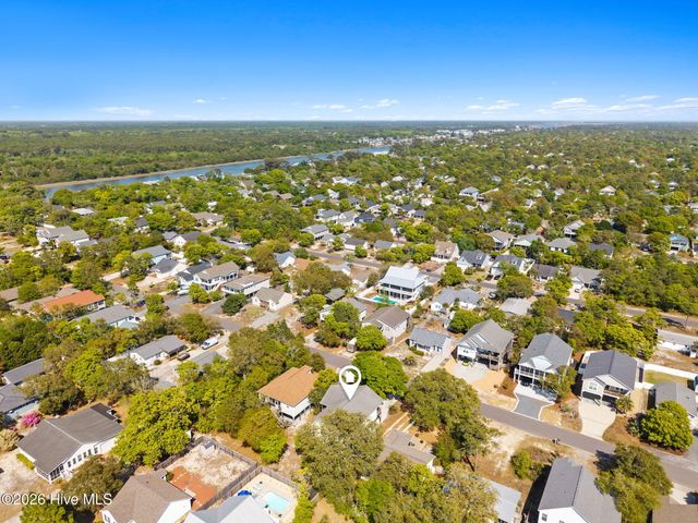 129 NE 8th Street, Oak Island, NC 28465