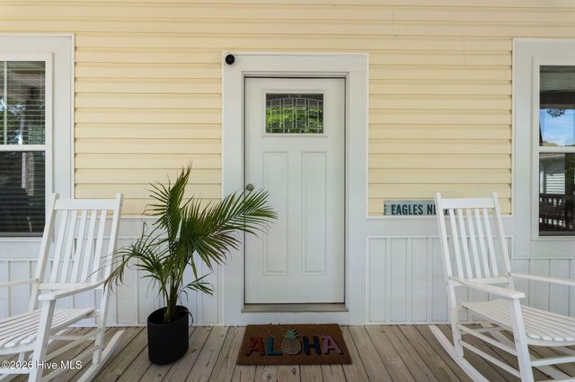 129 NE 8th Street, Oak Island, NC 28465