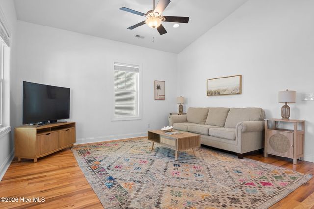 129 NE 8th Street, Oak Island, NC 28465