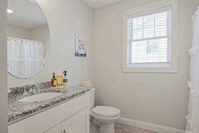 831 Ledgewood Way 831, Clinton, MA 01510