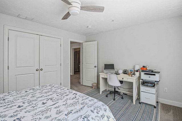 831 Ledgewood Way 831, Clinton, MA 01510