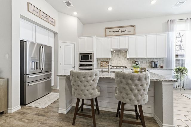 3094 Blenheim Park, Bulverde, TX 78163