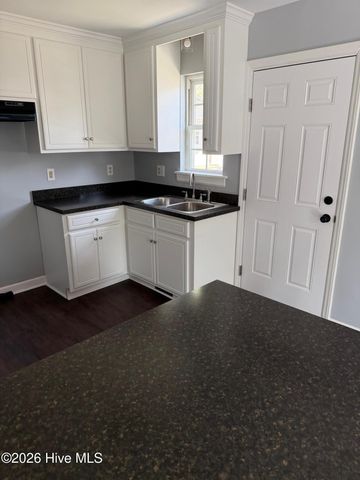 1319 Carolina Street E, Wilson, NC 27893