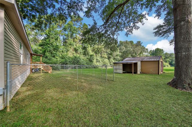 351 Martin Creek Drive, Cleveland, TX 77328