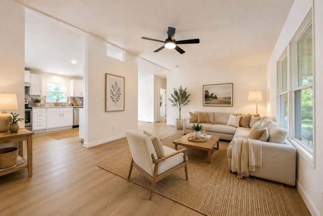 351 Martin Creek Drive, Cleveland, TX 77328