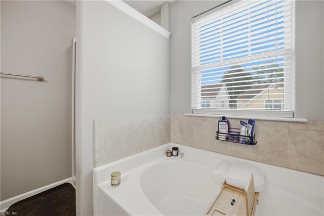 49 Rockingham DR, Hampton, VA 23669