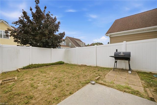 49 Rockingham DR, Hampton, VA 23669