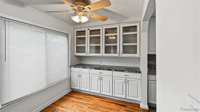 425 N Minerva Avenue, Royal Oak, MI 48067