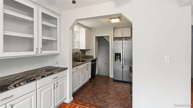 425 N Minerva Avenue, Royal Oak, MI 48067