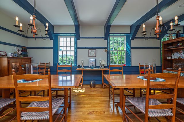 1502 King Hill Road, New London, NH 03257