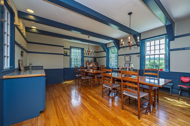 1502 King Hill Road, New London, NH 03257
