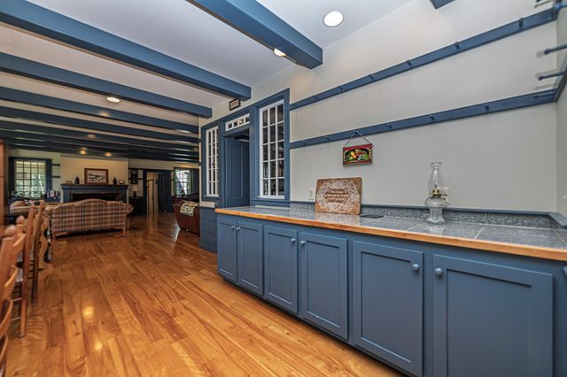 1502 King Hill Road, New London, NH 03257