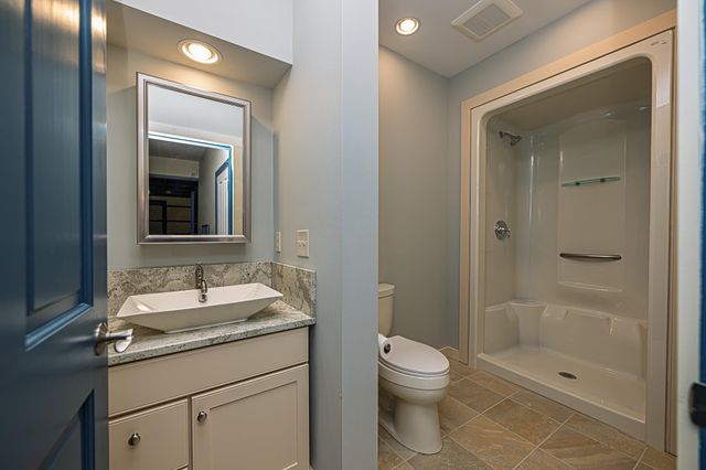 1502 King Hill Road, New London, NH 03257