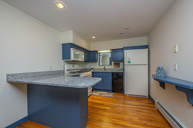 1502 King Hill Road, New London, NH 03257