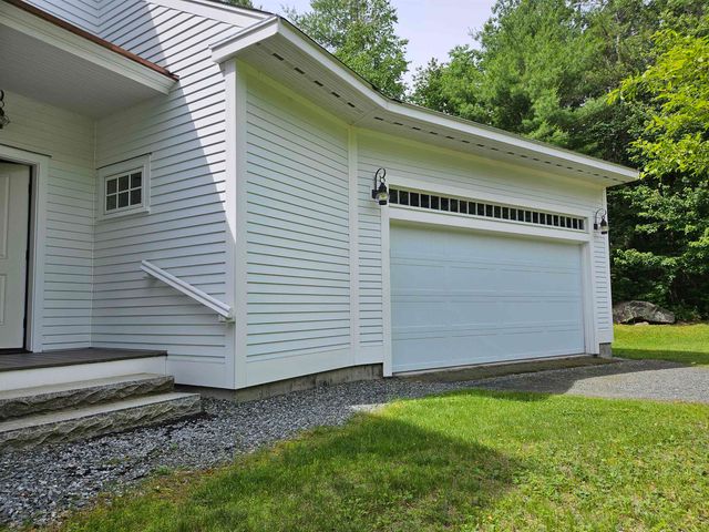 1502 King Hill Road, New London, NH 03257