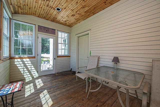 1502 King Hill Road, New London, NH 03257