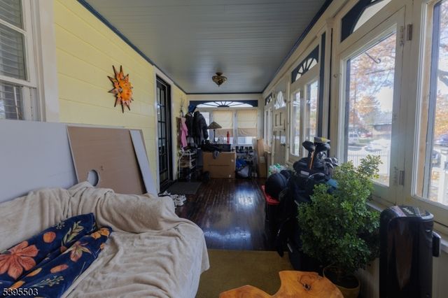 935 Thorn St, Rahway City, NJ 07065