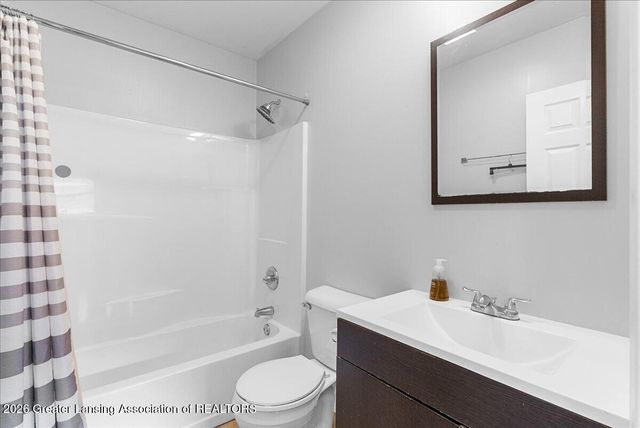 411 N Francis Avenue, Lansing, MI 48912