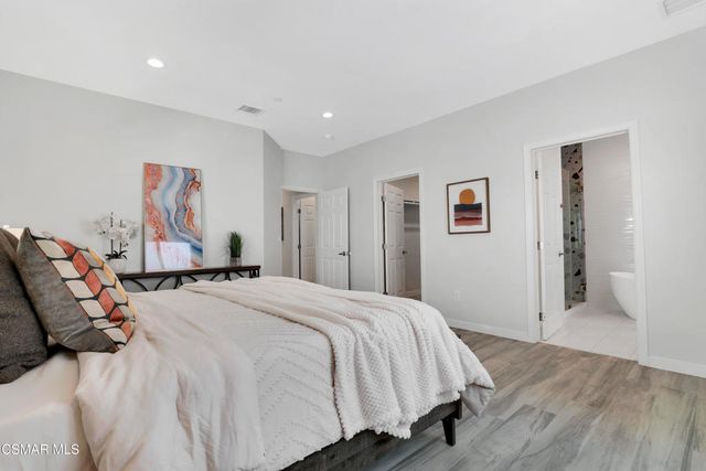 955 Brossard Drive, Thousand Oaks, CA 91360