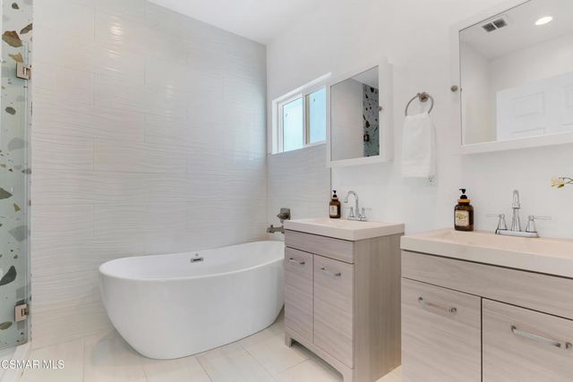 955 Brossard Drive, Thousand Oaks, CA 91360