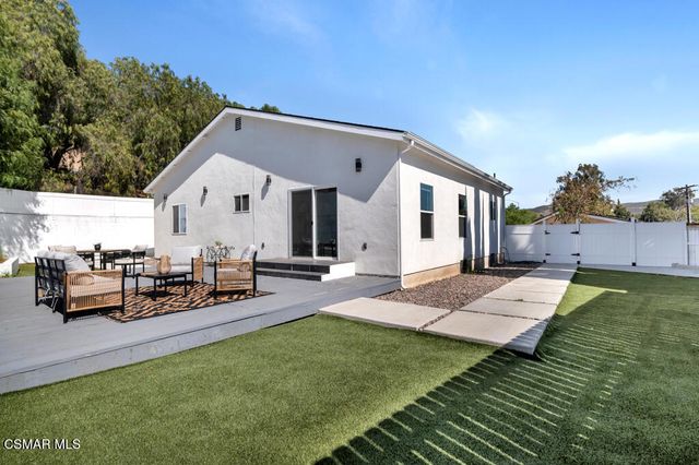 955 Brossard Drive, Thousand Oaks, CA 91360
