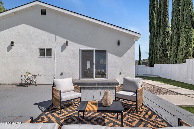 955 Brossard Drive, Thousand Oaks, CA 91360