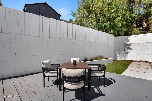 955 Brossard Drive, Thousand Oaks, CA 91360