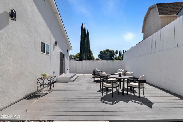 955 Brossard Drive, Thousand Oaks, CA 91360