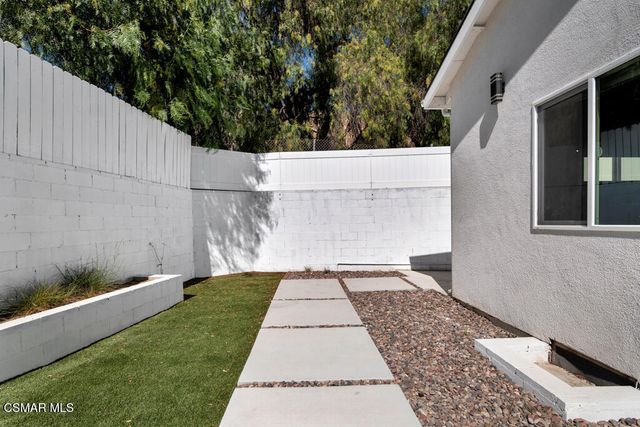955 Brossard Drive, Thousand Oaks, CA 91360