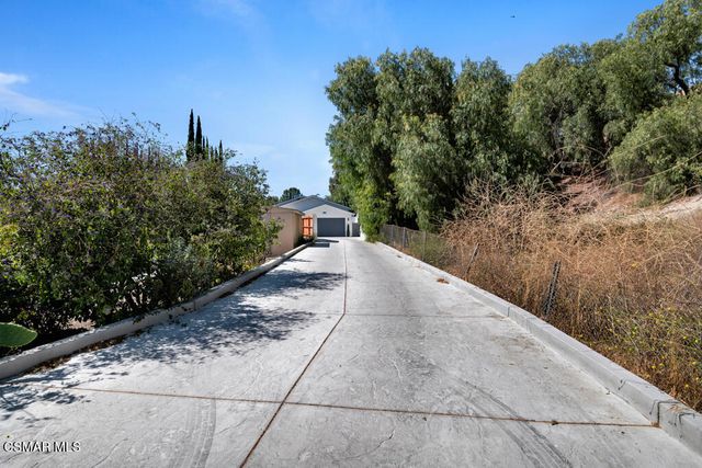 955 Brossard Drive, Thousand Oaks, CA 91360