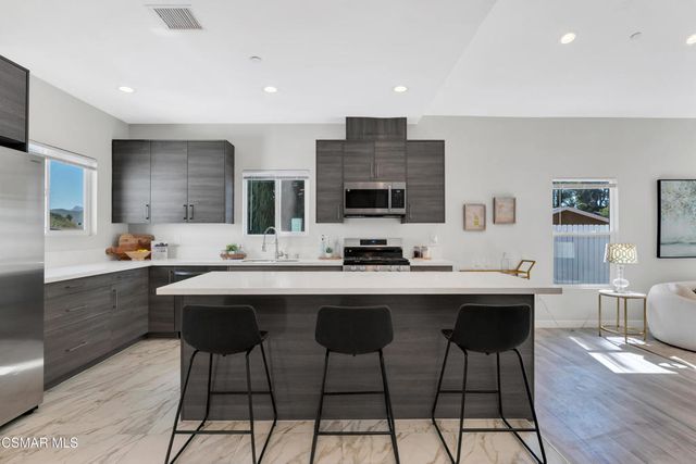 955 Brossard Drive, Thousand Oaks, CA 91360