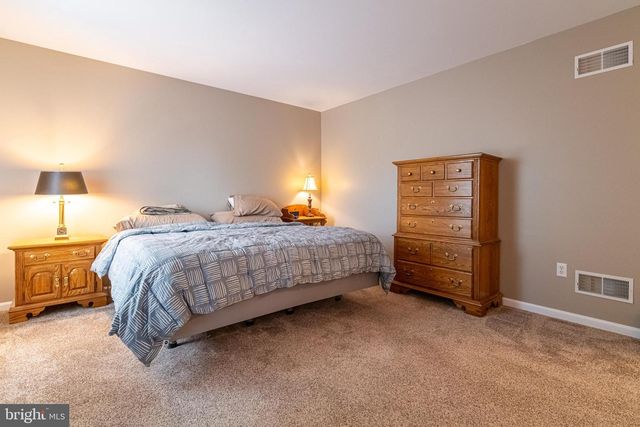 2 CHRISTINE DR, Wrightsville, PA 17368