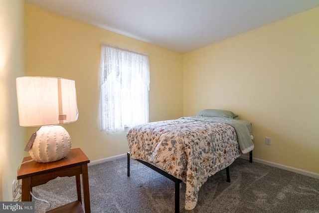 2 CHRISTINE DR, Wrightsville, PA 17368