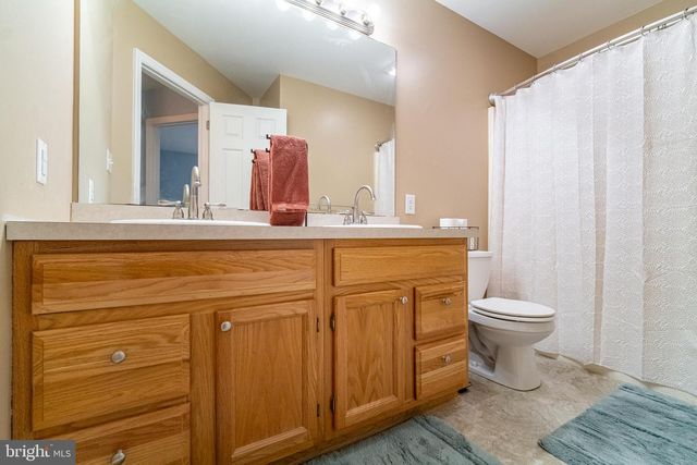2 CHRISTINE DR, Wrightsville, PA 17368