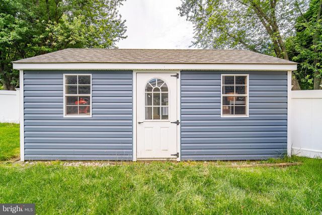 2 CHRISTINE DR, Wrightsville, PA 17368