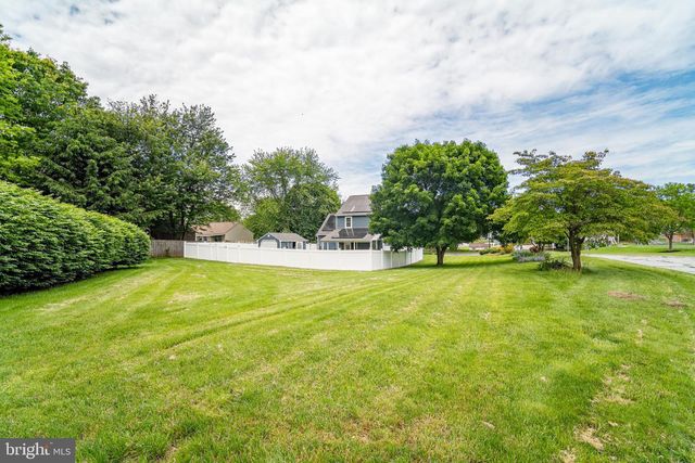 2 CHRISTINE DR, Wrightsville, PA 17368