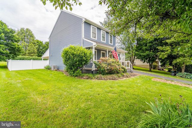 2 CHRISTINE DR, Wrightsville, PA 17368