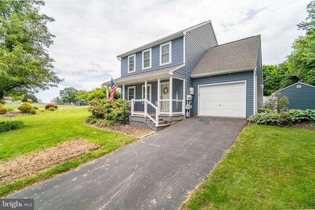 2 CHRISTINE DR, Wrightsville, PA 17368