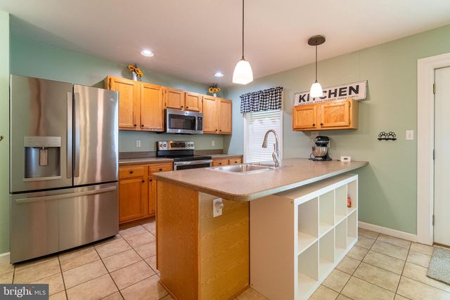 2 CHRISTINE DR, Wrightsville, PA 17368