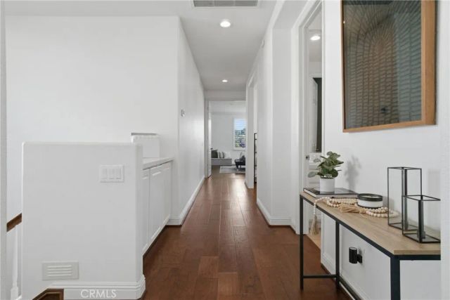 24813 Calle Cedro, Calabasas, CA 91302