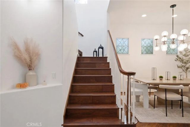 24813 Calle Cedro, Calabasas, CA 91302