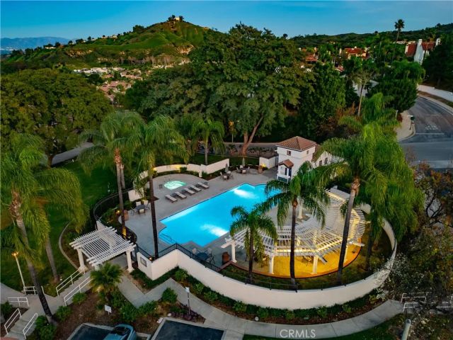 24813 Calle Cedro, Calabasas, CA 91302