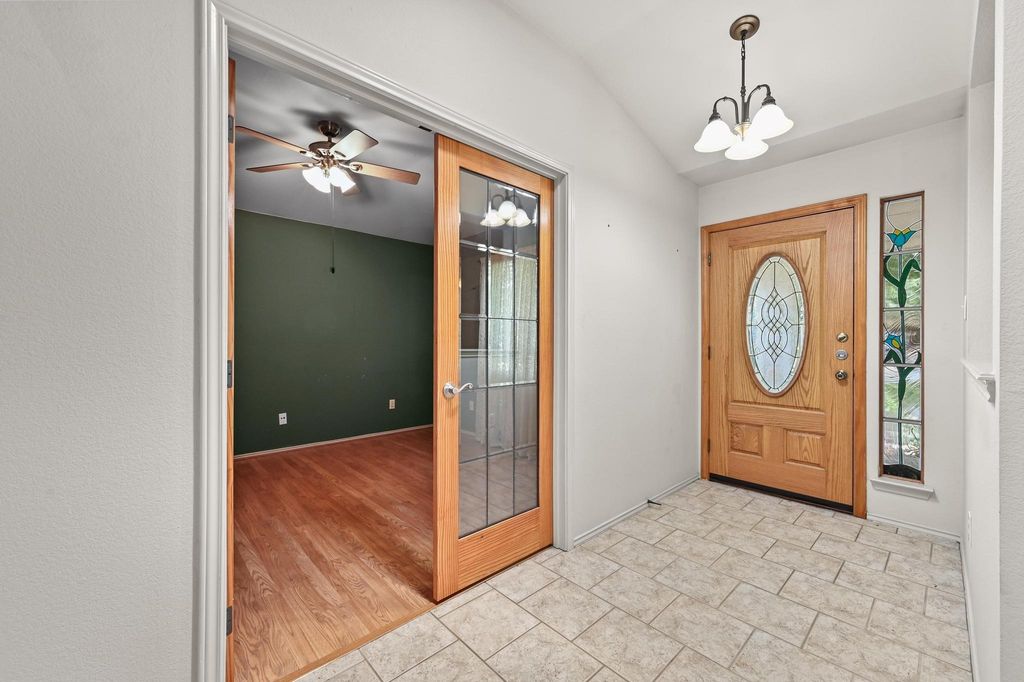 4624 Chesney Ridge DR, Austin, TX 78749