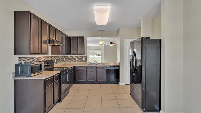 2162 BLUE HIGHLANDS DRIVE, Lakeland, FL 33811