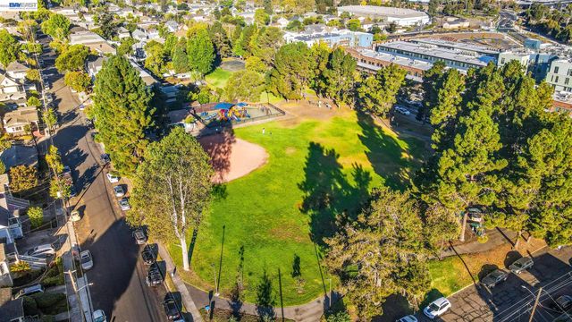 1523 Lincoln Ave, Alameda, CA 94501