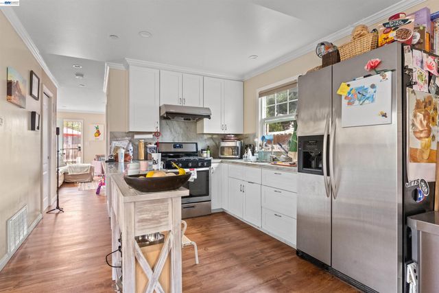 1523 Lincoln Ave, Alameda, CA 94501