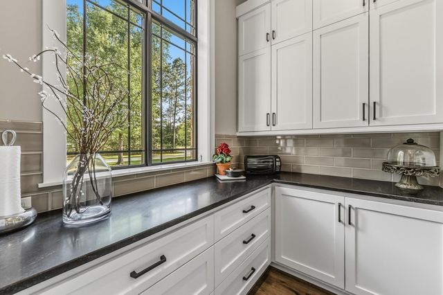 150 Autumn Way, Huntsville, TX 77320