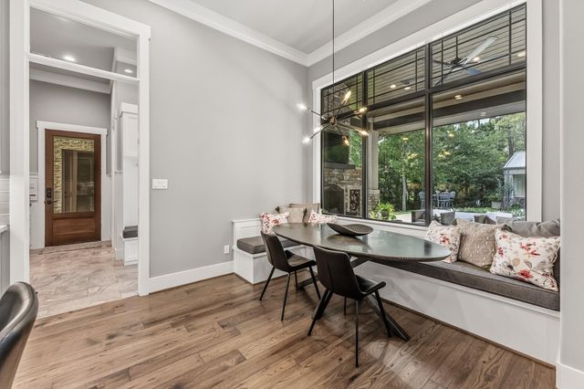150 Autumn Way, Huntsville, TX 77320